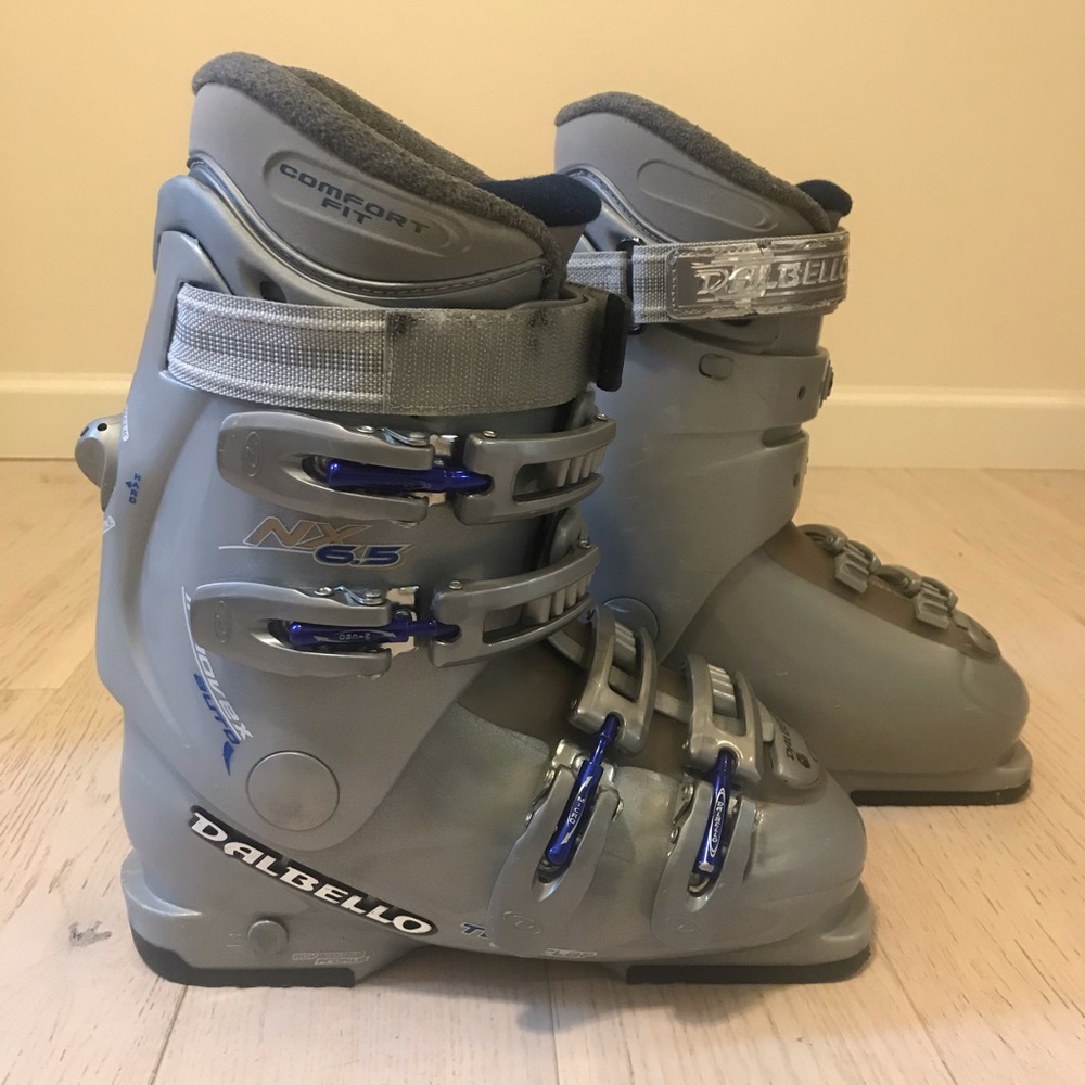 Women’s Dalbello Ski Boots